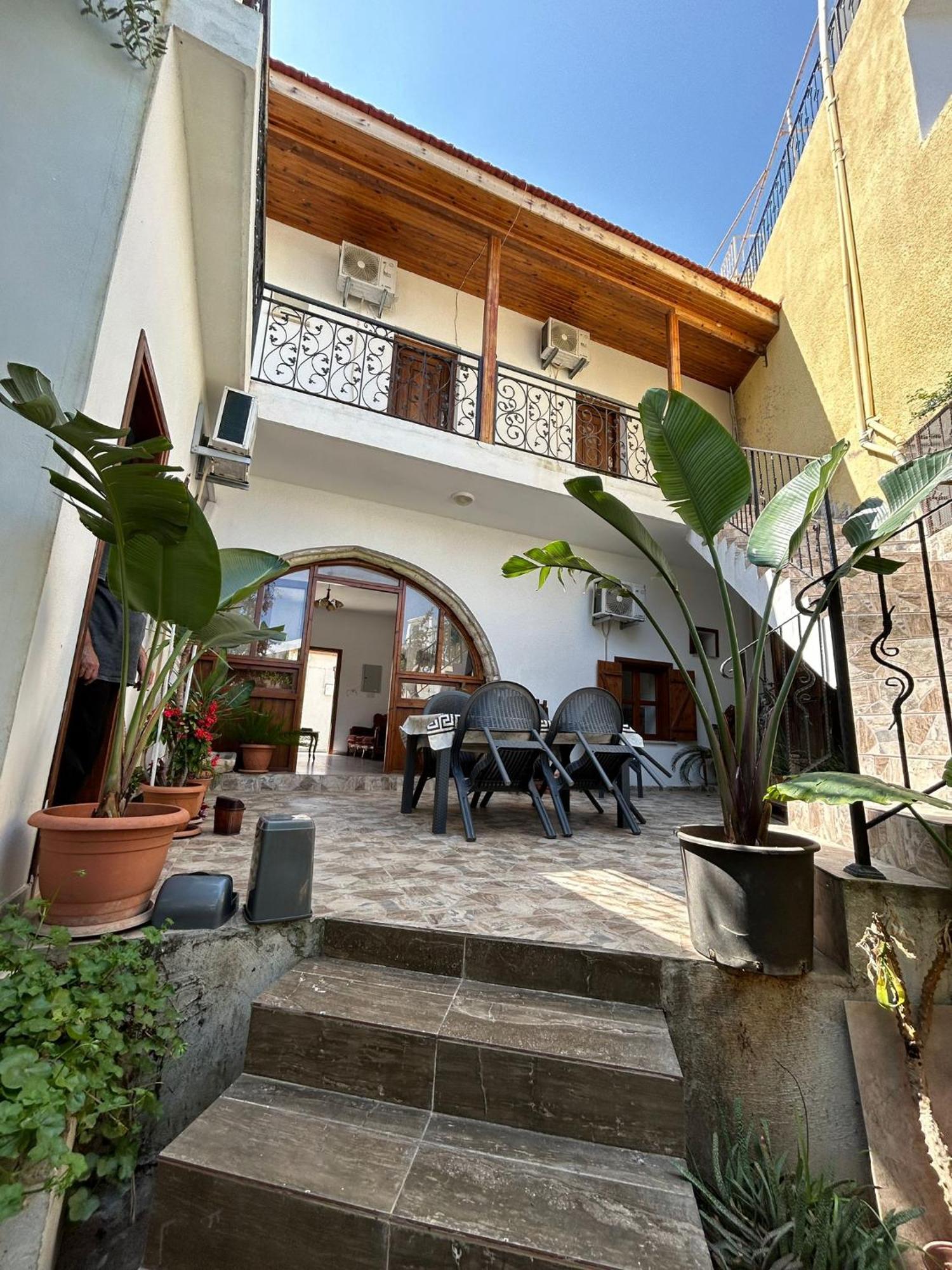 Magic Moon Guest House Famagusta  Zewnętrze zdjęcie