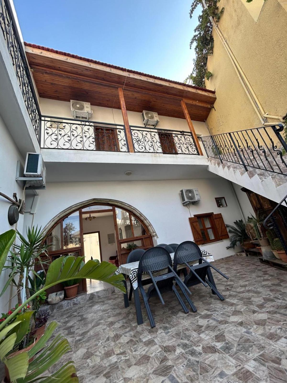 Magic Moon Guest House Famagusta  Zewnętrze zdjęcie